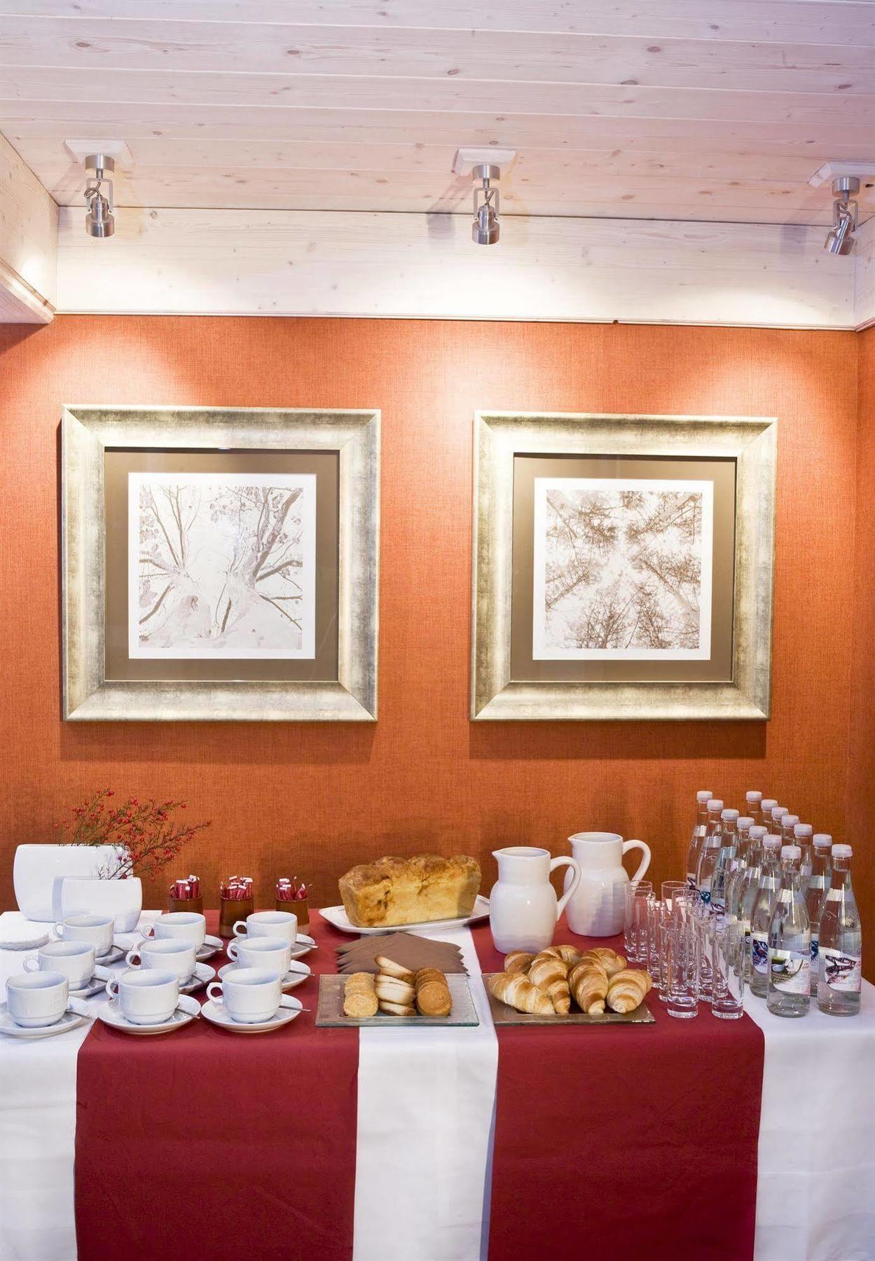 Royal Rochebrune موجوف المظهر الخارجي الصورة
